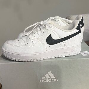 Nike Classic White and Black Sneakers